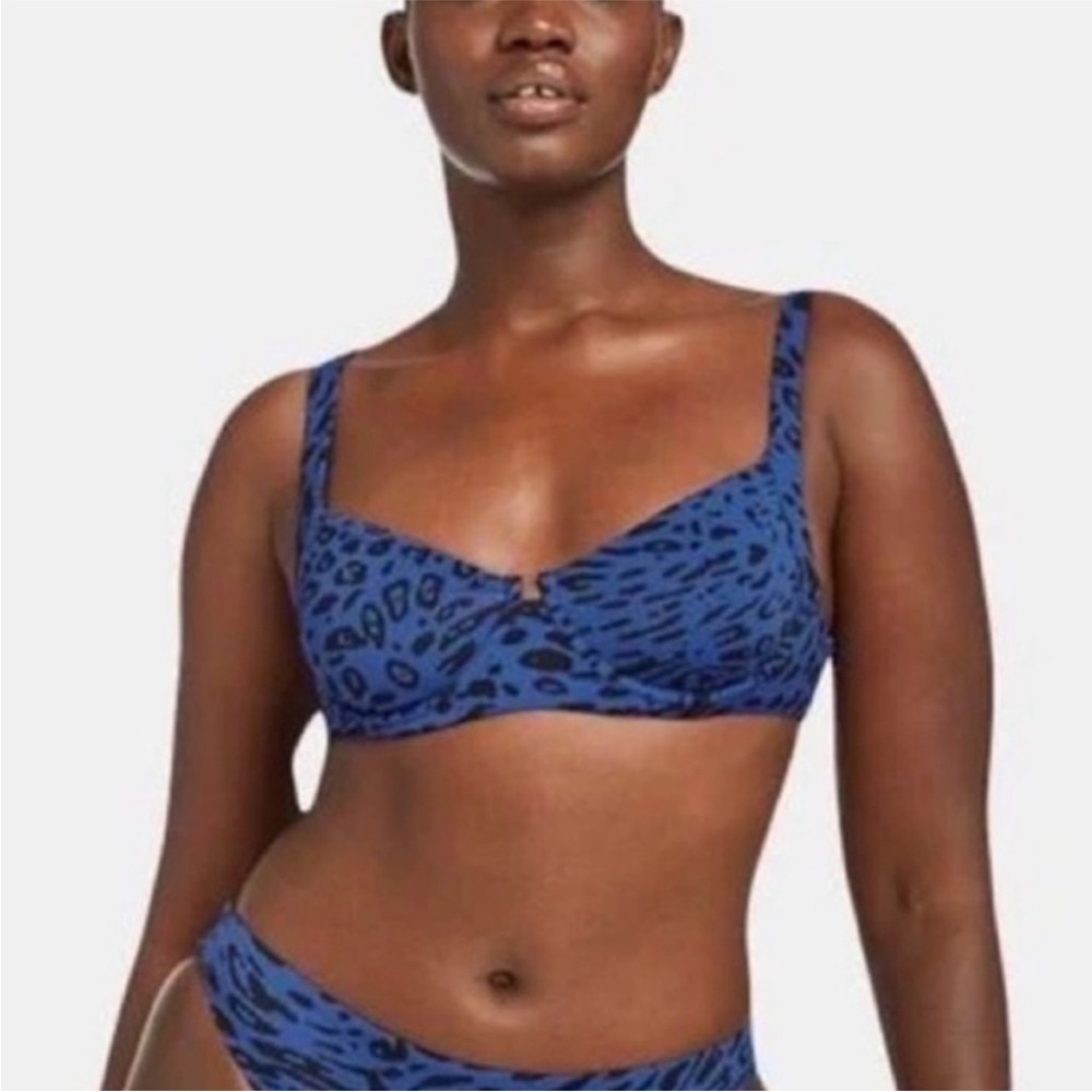 Vitamin A Blue Leopard Print Tie Back Bikini Top Size Small NWT